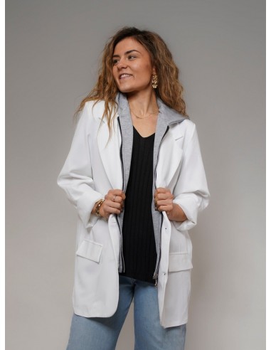 Veste blazer blanche et sweat - 1822 prix